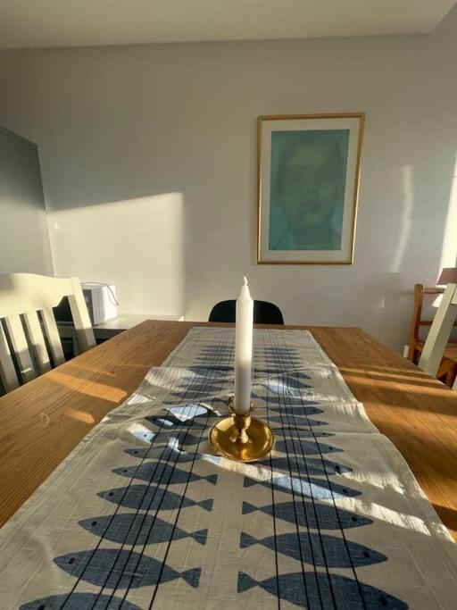 Newly Built Bright Apartment, Close To Everything If You Want To Visit Stockholm, You Will Find The Perfect Accommodation Here! Ferry Line 80 Makes It Very Convenient And Easy To Get To The City Center Nacka Dış mekan fotoğraf