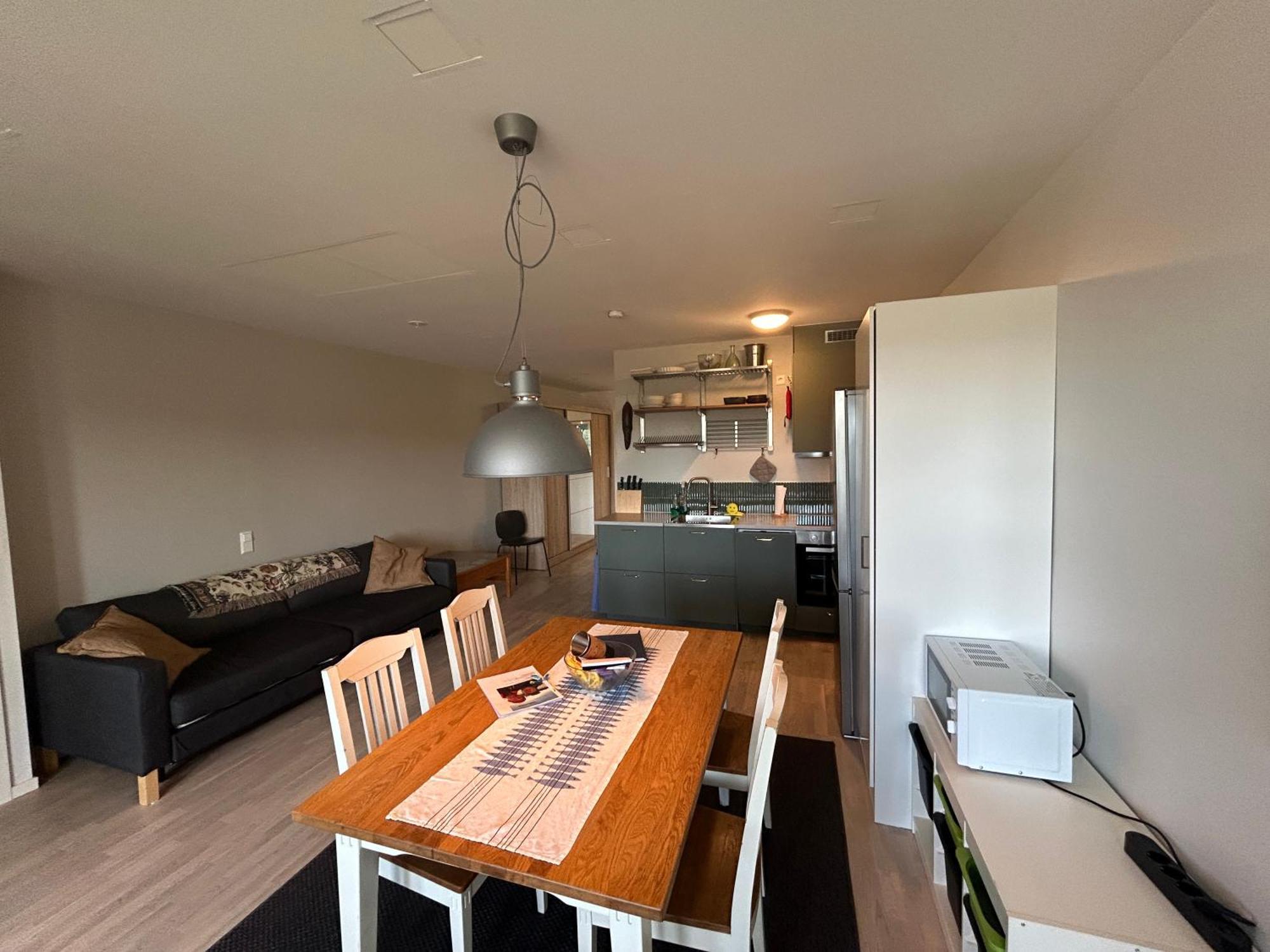 Newly Built Bright Apartment, Close To Everything If You Want To Visit Stockholm, You Will Find The Perfect Accommodation Here! Ferry Line 80 Makes It Very Convenient And Easy To Get To The City Center Nacka Dış mekan fotoğraf