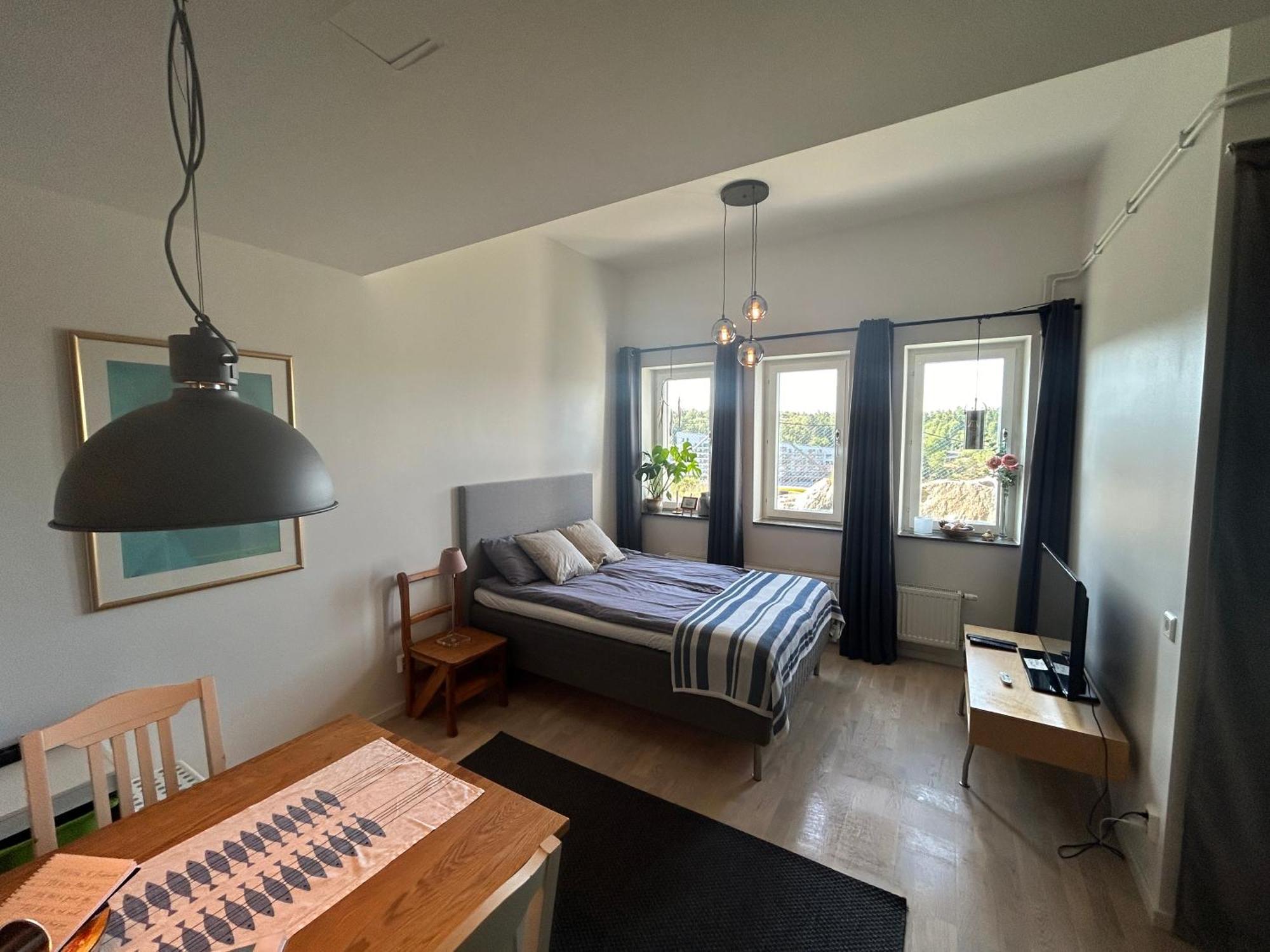 Newly Built Bright Apartment, Close To Everything If You Want To Visit Stockholm, You Will Find The Perfect Accommodation Here! Ferry Line 80 Makes It Very Convenient And Easy To Get To The City Center Nacka Dış mekan fotoğraf